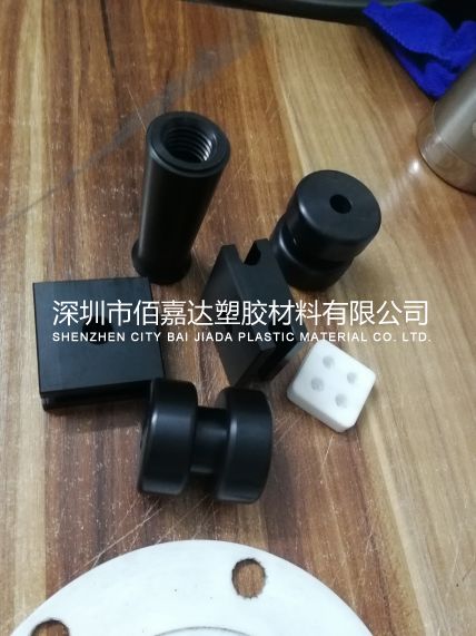 汽車旋轉(zhuǎn)支架支撐膠墊